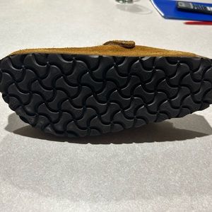 Birkenstock shearling Boston Clogs. Excellent condition.